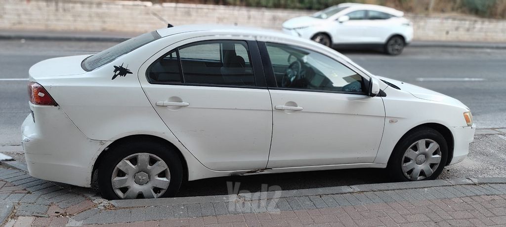 מיצובישי לנסר