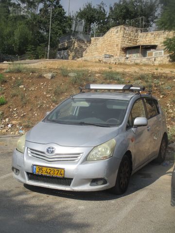מודעת רכב טויוטה ורסו