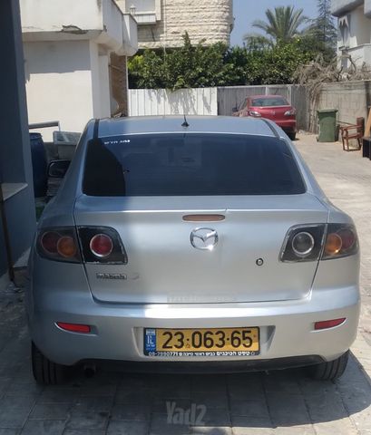 מאזדה 3
