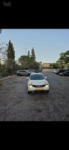 ניסאן ג'וק