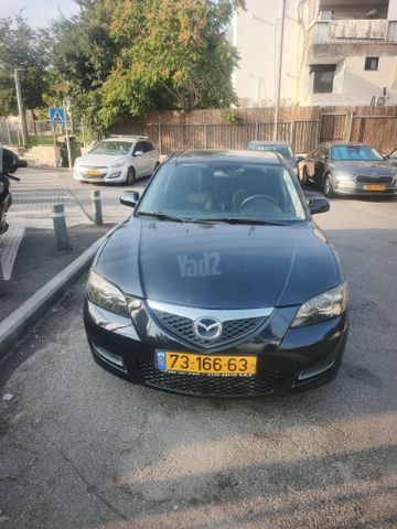 מאזדה 3