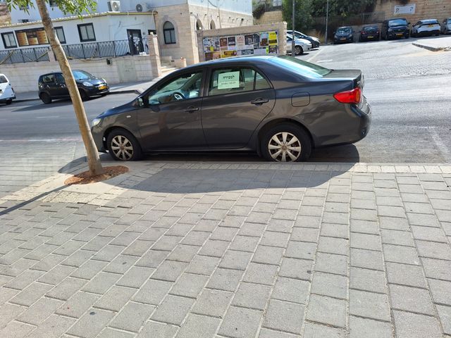 מודעת רכב טויוטה קורולה