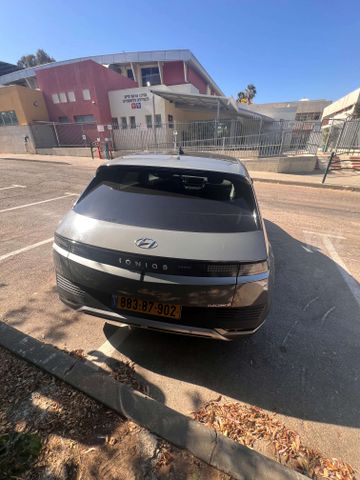 יונדאי איוניק 5