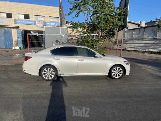 לקסוס GS