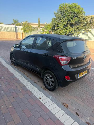 יונדאי i10
