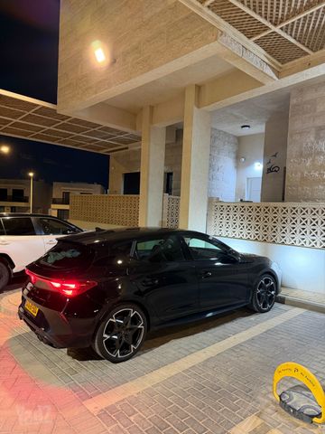 קופרה לאון
