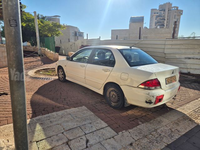 מיצובישי לנסר