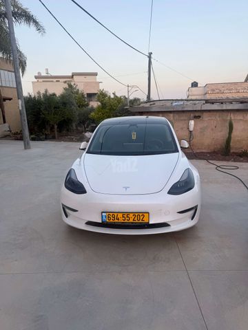 טסלה מודל 3