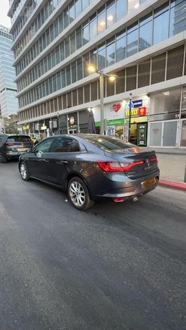 רנו מגאן