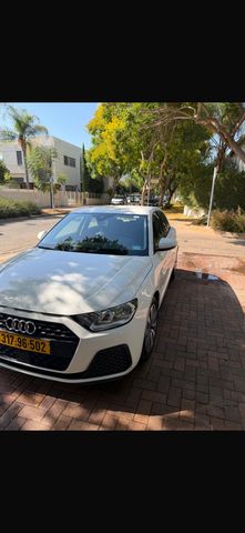 מודעת רכב אאודי A1