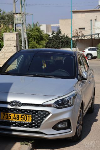 יונדאי i20