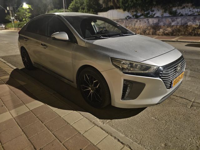 יונדאי איוניק