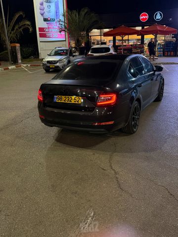 סקודה אוקטביה