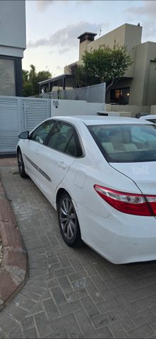 טויוטה קאמרי