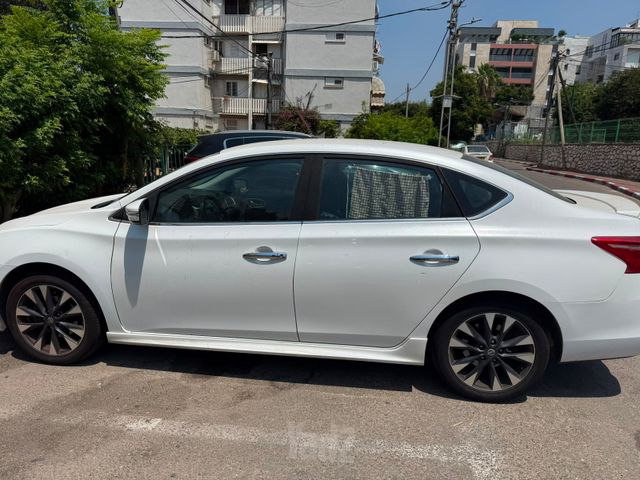 ניסאן סנטרה