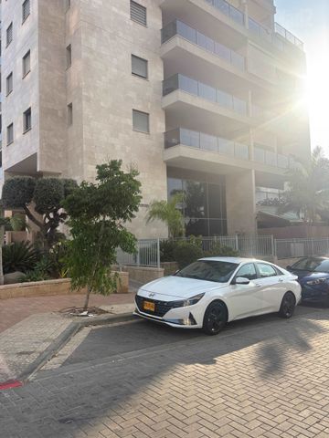 יונדאי אלנטרה
