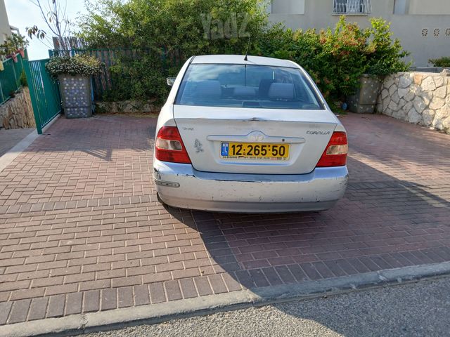 טויוטה קורולה