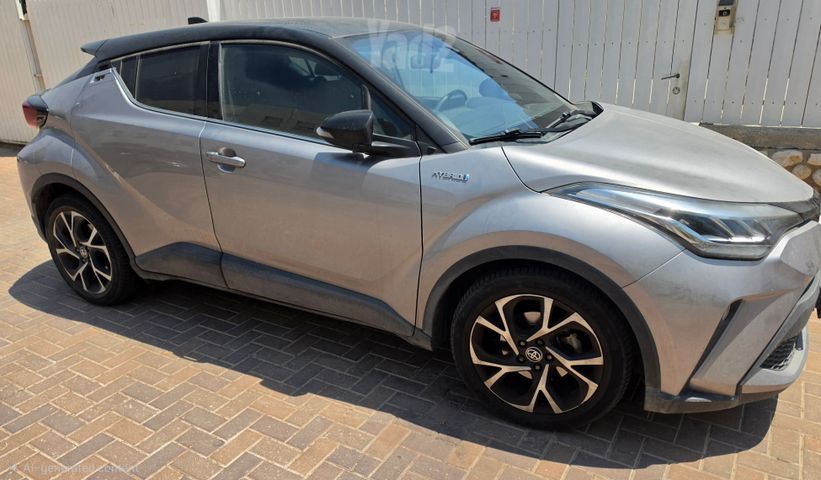 מודעת רכב טויוטה C-HR