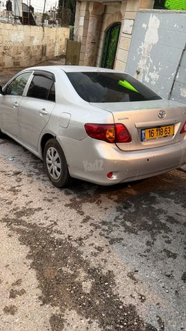 טויוטה קורולה