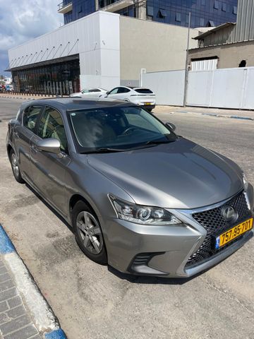 לקסוס CT