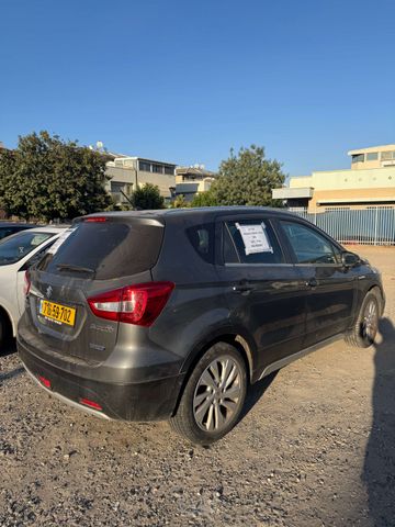 סוזוקי קרוסאובר