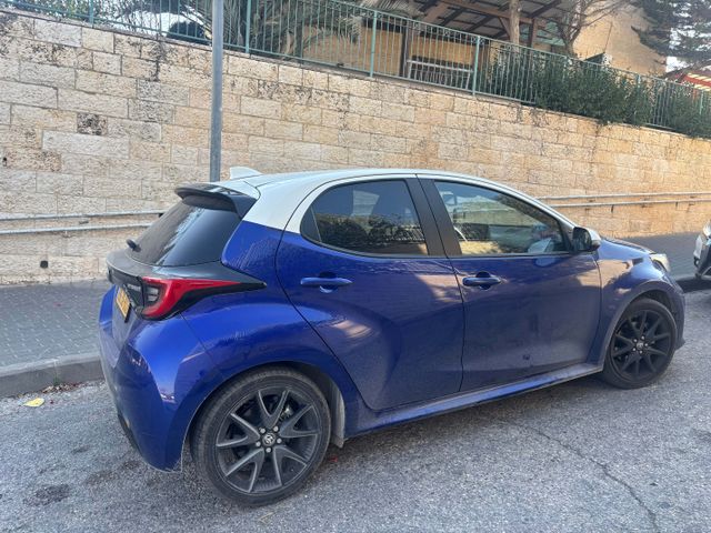 טויוטה יאריס