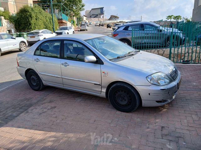 טויוטה קורולה