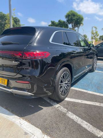 מרצדס-בנץ EQS SUV