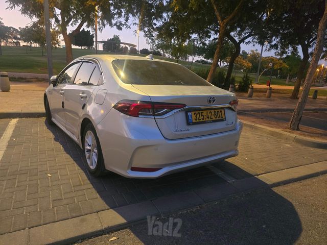 טויוטה קורולה