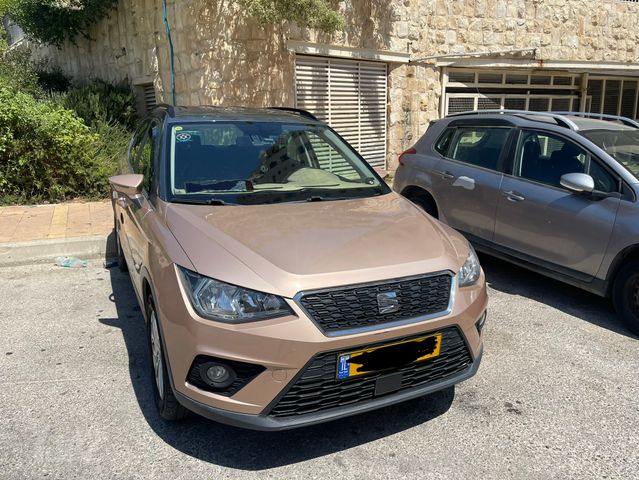 מודעת רכב סיאט ארונה