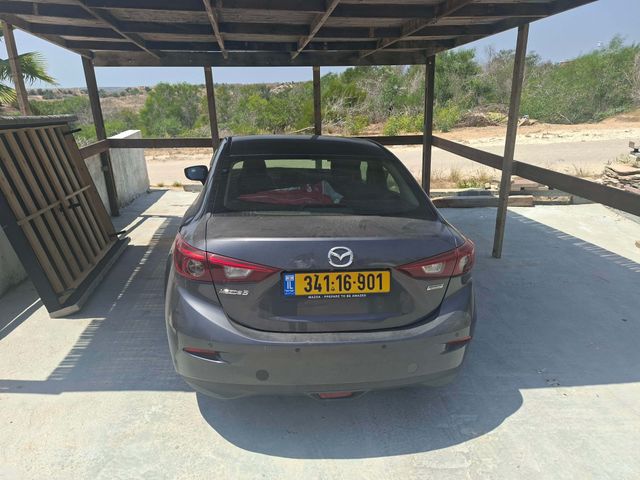 מאזדה 3