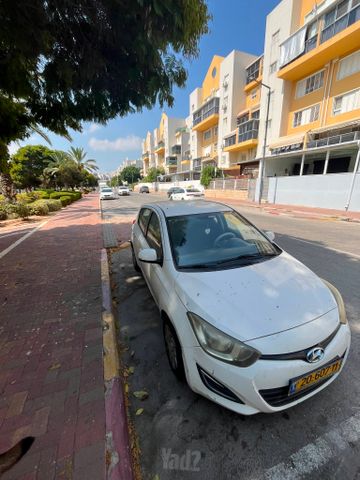 יונדאי i20