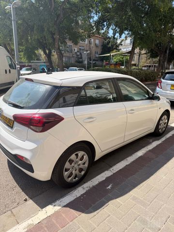 מודעת רכב יונדאי i20