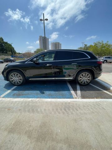 מרצדס-בנץ EQS SUV