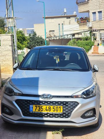 יונדאי i20