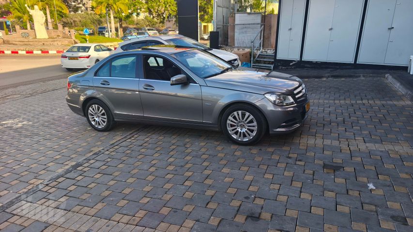 מרצדס-בנץ C-class