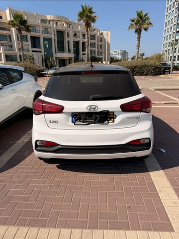 יונדאי i20