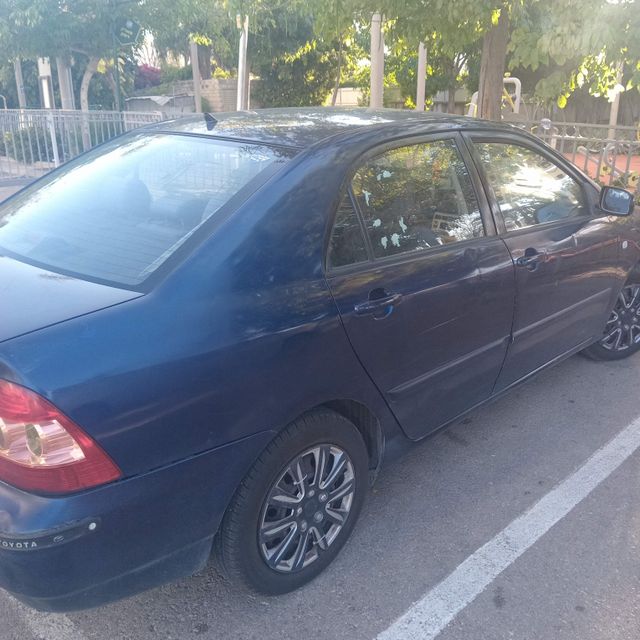 טויוטה קורולה