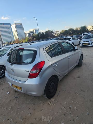 יונדאי i20