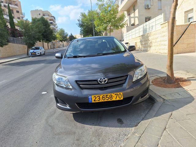 טויוטה קורולה