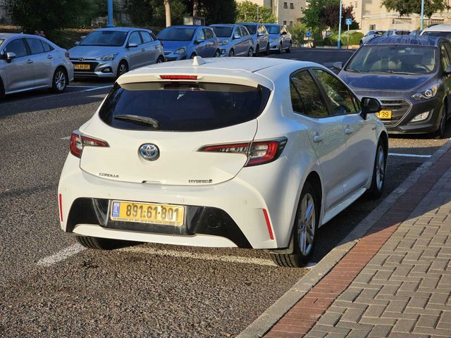 טויוטה קורולה
