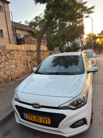יונדאי i20