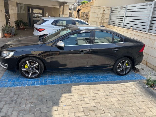 וולוו S60