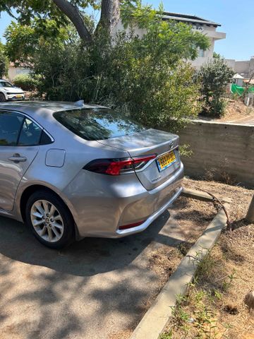 טויוטה קורולה