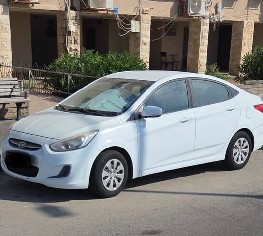 יונדאי אקסנט i25