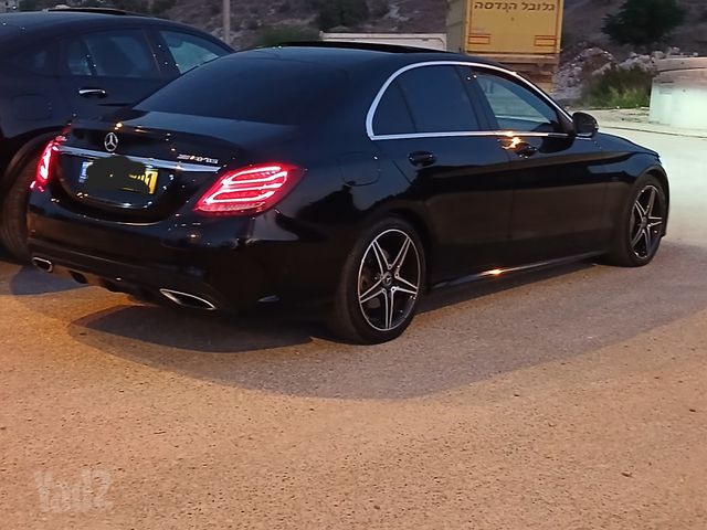 מודעת רכב מרצדס-בנץ C-class