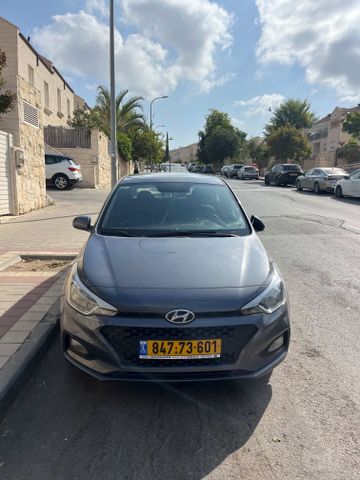 מודעת רכב יונדאי i20