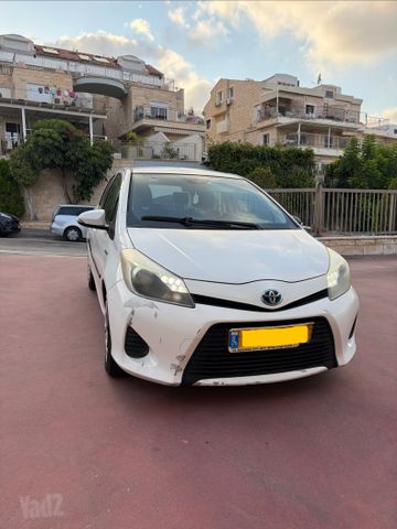 מודעת רכב טויוטה יאריס