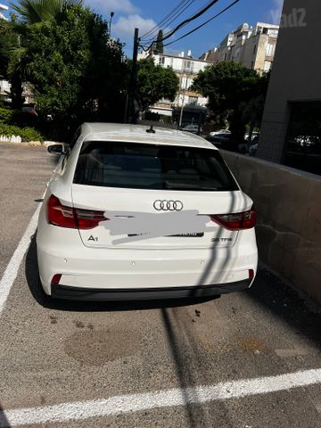 אאודי A1