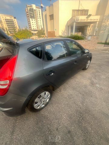 יונדאי i30